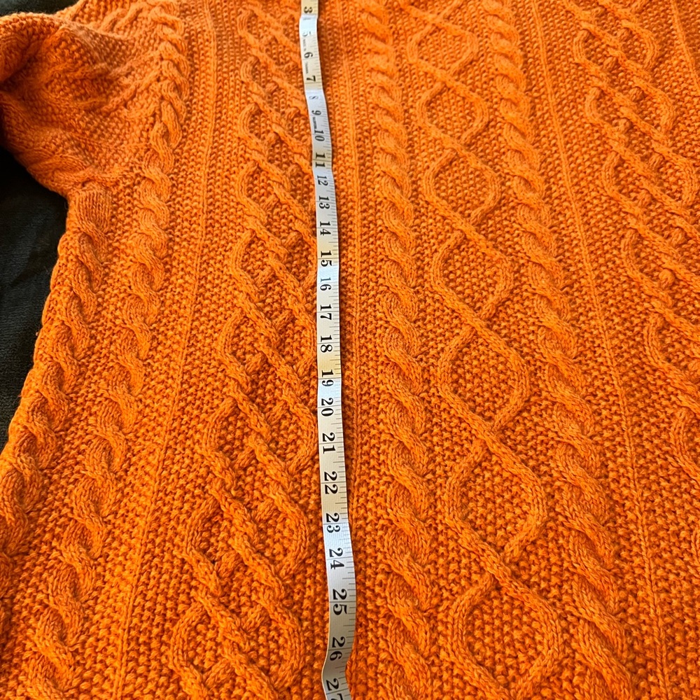 Vintage J CREW Pumpkin Color Cable Knit Sweater..perfect condition..non smoking - Picture 3 of 5